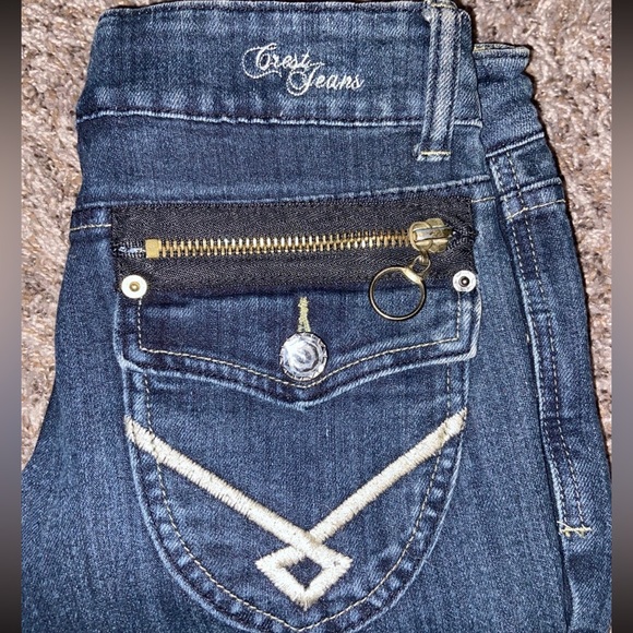 Jean Bundle - Picture 5 of 5